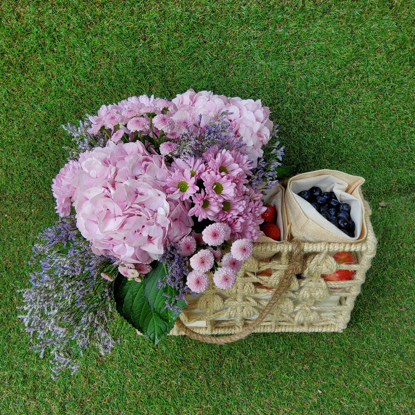 Basket Fresh Fruits Hamper