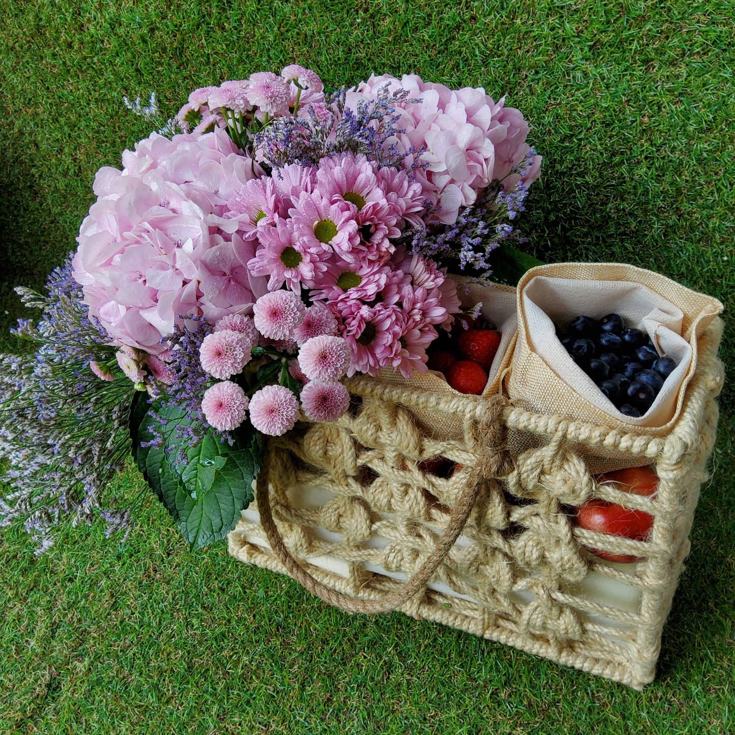 Basket Fresh Fruits Hamper