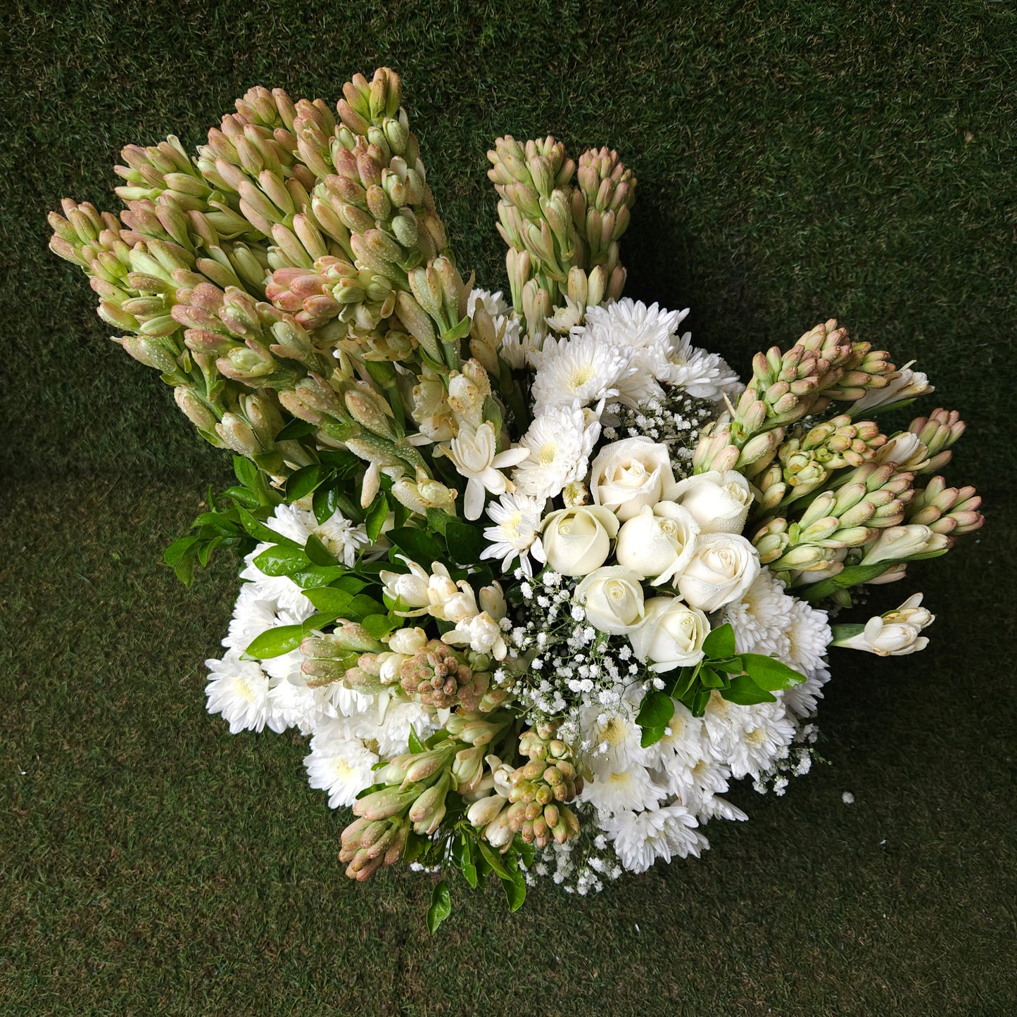 "Rajnigandha Radiance" Floral Arrangement