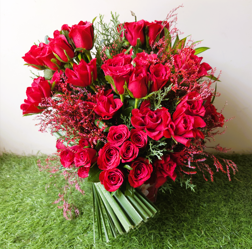 "Scarlet Swag" Floral Arrangement