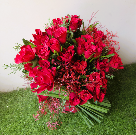 "Scarlet Swag" Floral Arrangement